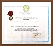 Được nhà nước trao tặng</br>HUÂN CHƯƠNG LAO ĐỘNG</br>HẠNG BA